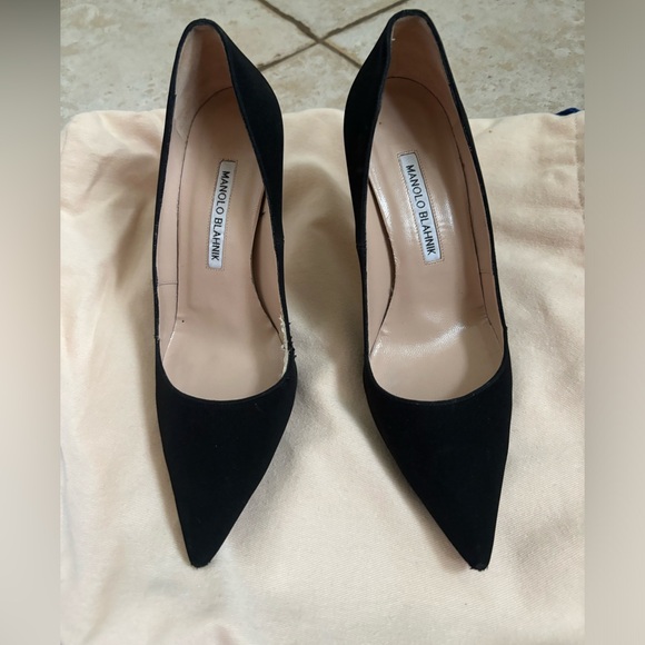 Manolo Blahnik Shoes - Manolo Blahnik Black Suede Pointed Toe Pumps